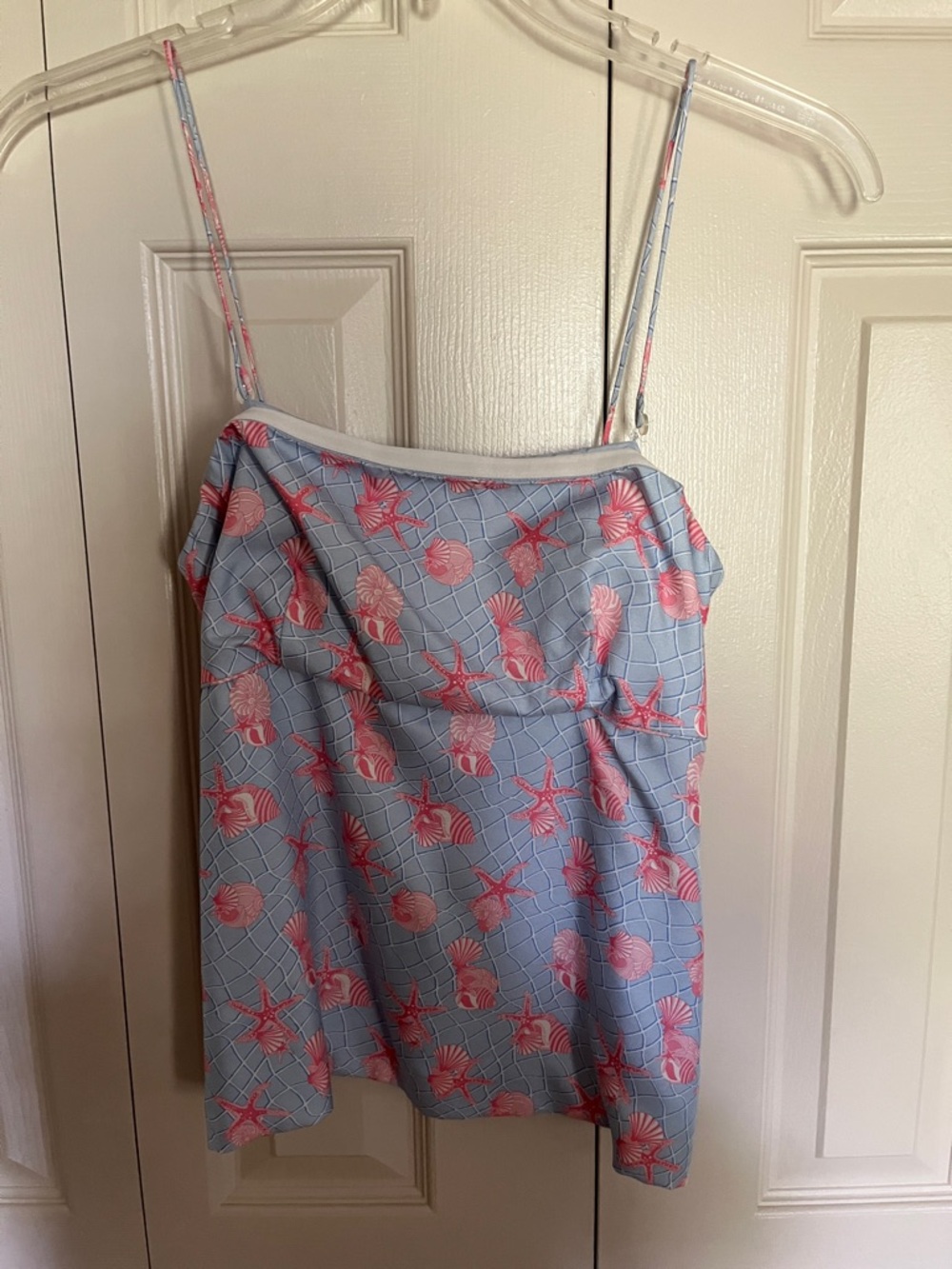 Vineyard Vines Light Blue & Pink Seashell Spaghetti Strap Camisole